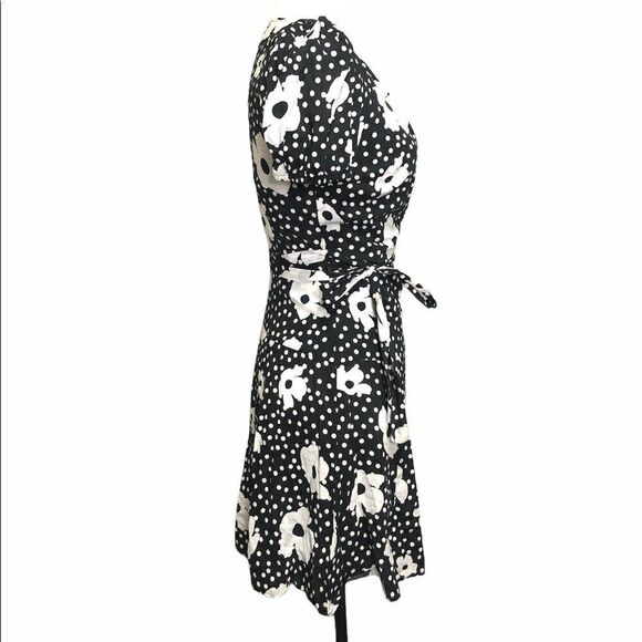 𝅺🆕 UO Jocelyn Floral / Polka Dot Puff Sleeve - Picture 5 of 12